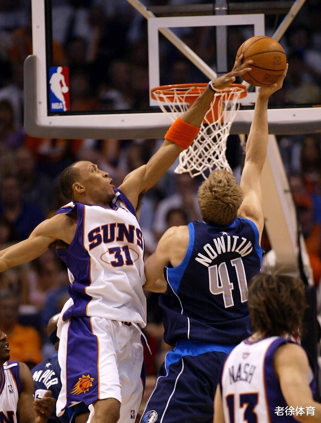 爱德华兹手感滚烫，带领菲尼克斯太阳鏖战拜仁慕尼黑，赛后一句话霸气侧漏的简单介绍